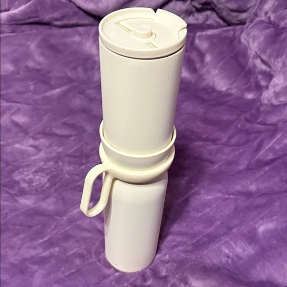 Hitch Water Bottle - Picture 10 of 11